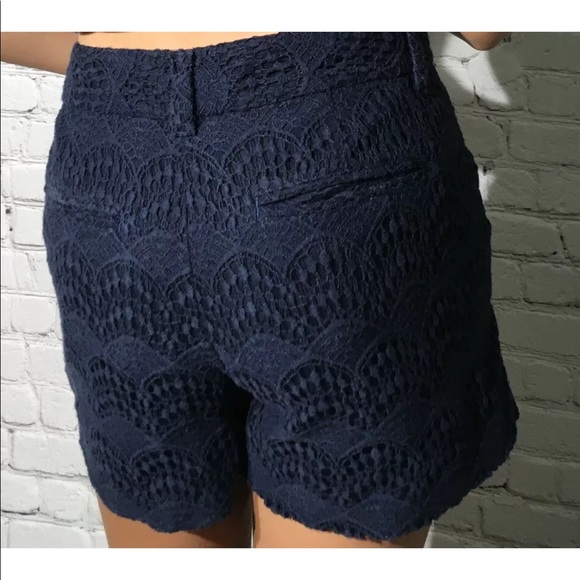 Ann Taylor size 4 shorts - Picture 2 of 4